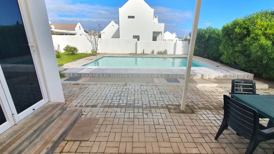 3 Bedroom Property for Sale in Golden Mile Western Cape